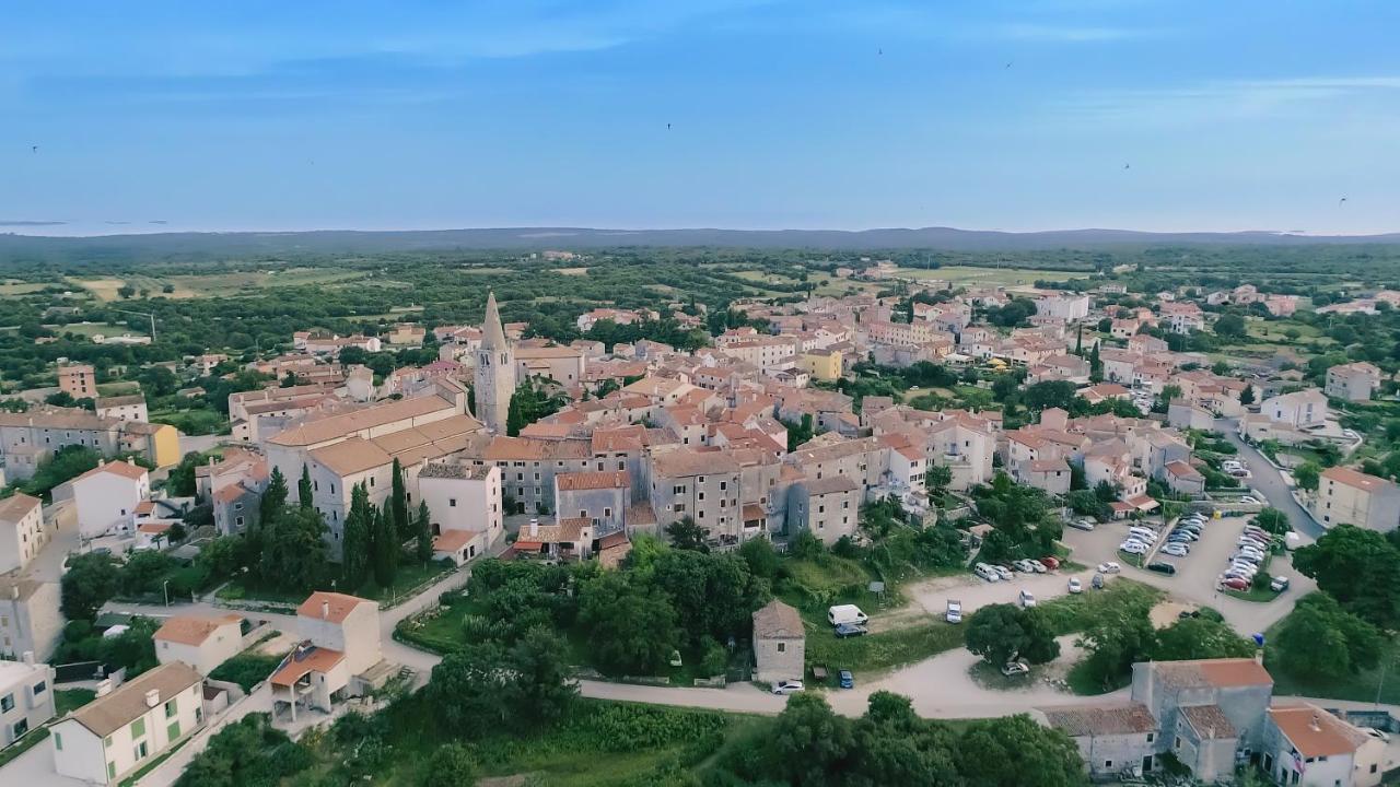 Apartments Sara Бале Экстерьер фото