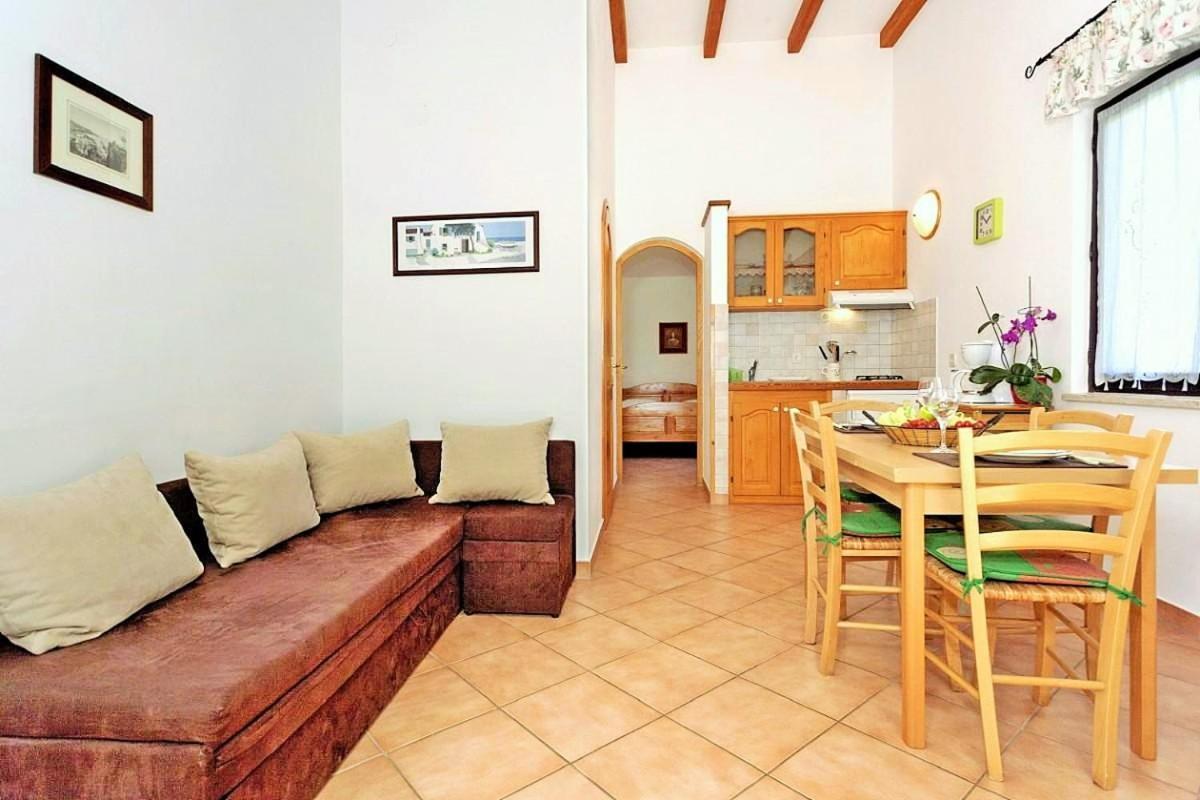 Apartments Sara Бале Экстерьер фото